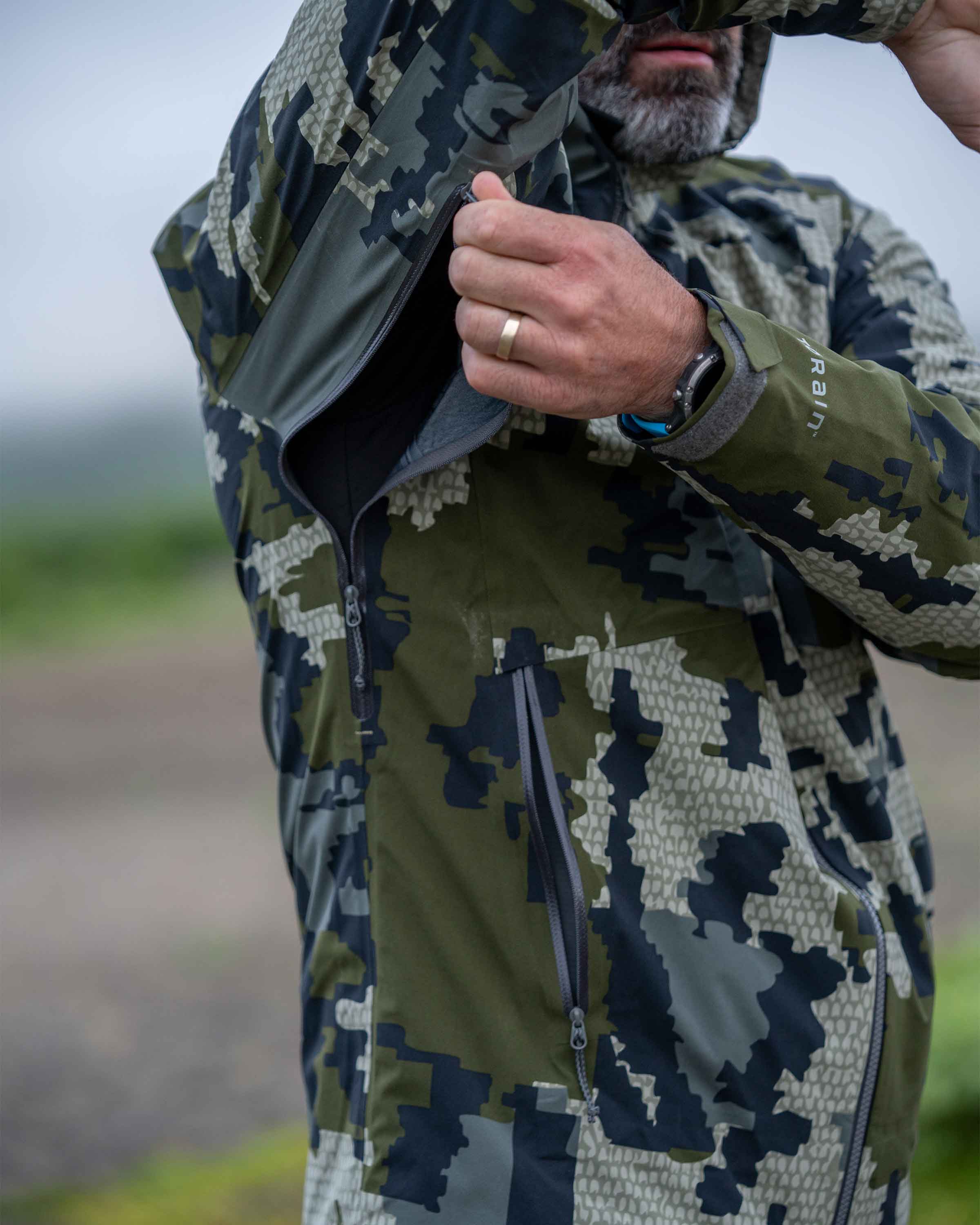 Chugach TR Rain Jacket | Gunmetal - Image 8