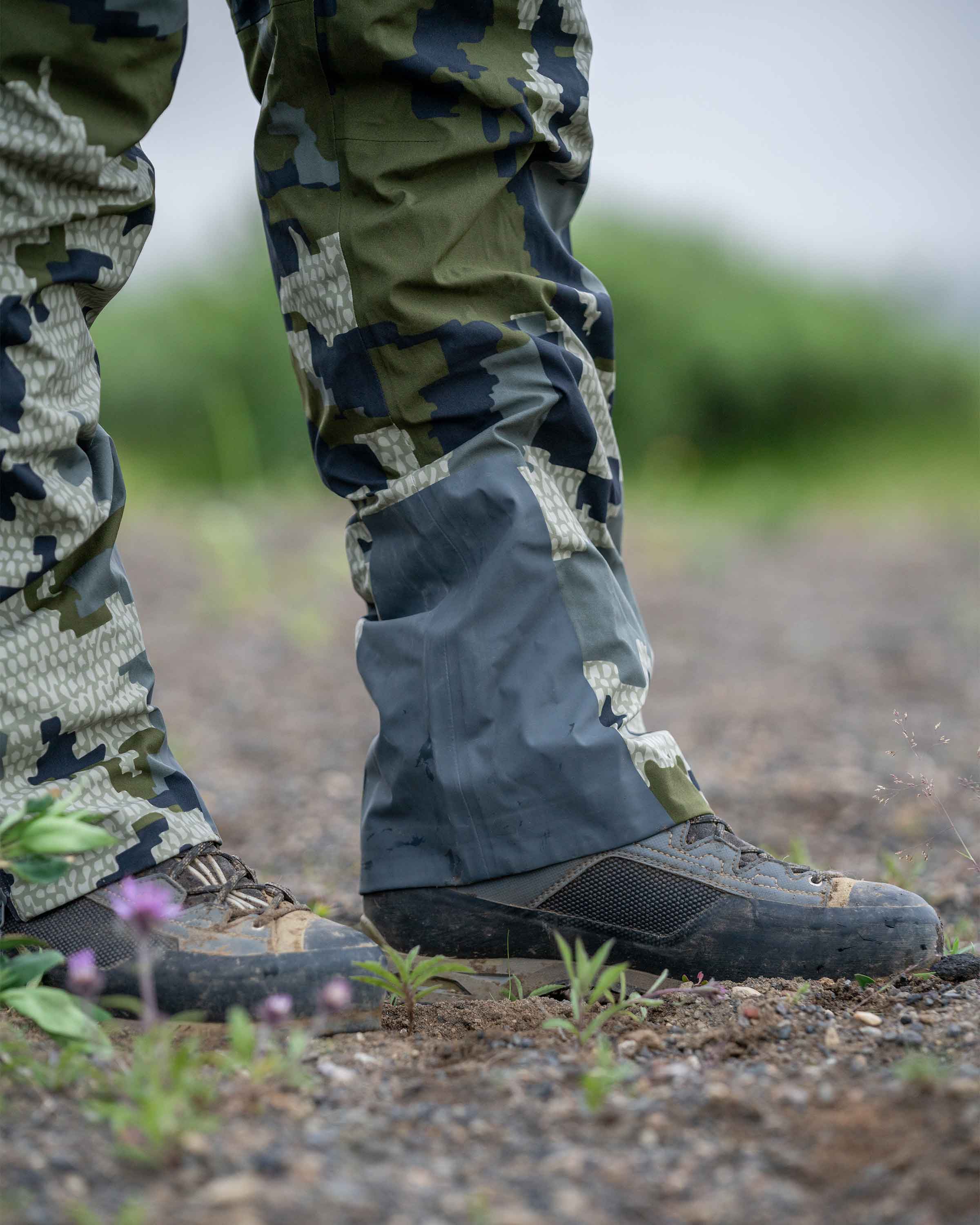 Chugach TR Rain Pant | Vias - Image 5