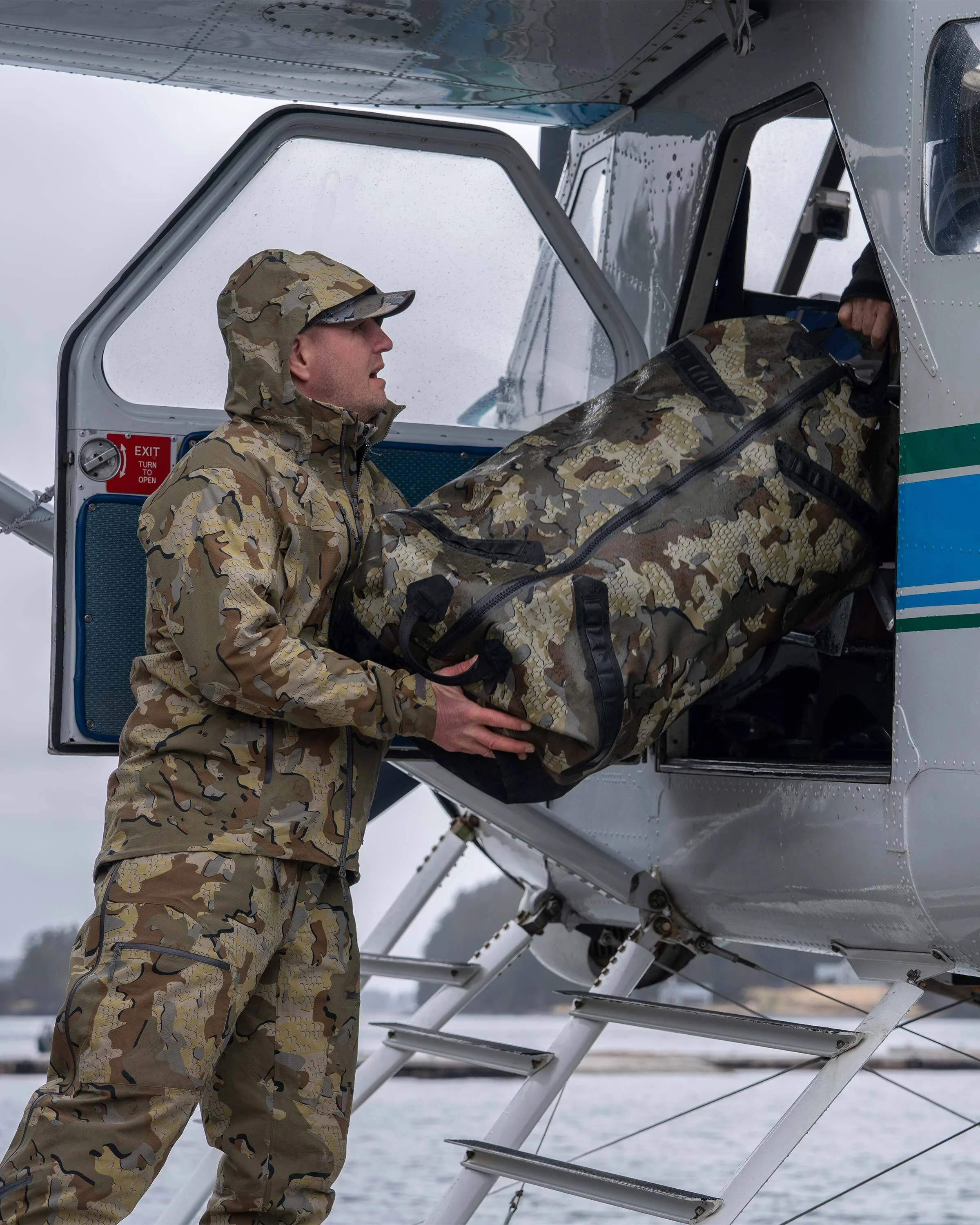 Kodiak 6600 Submersible Duffel | Coyote Brown - Image 13