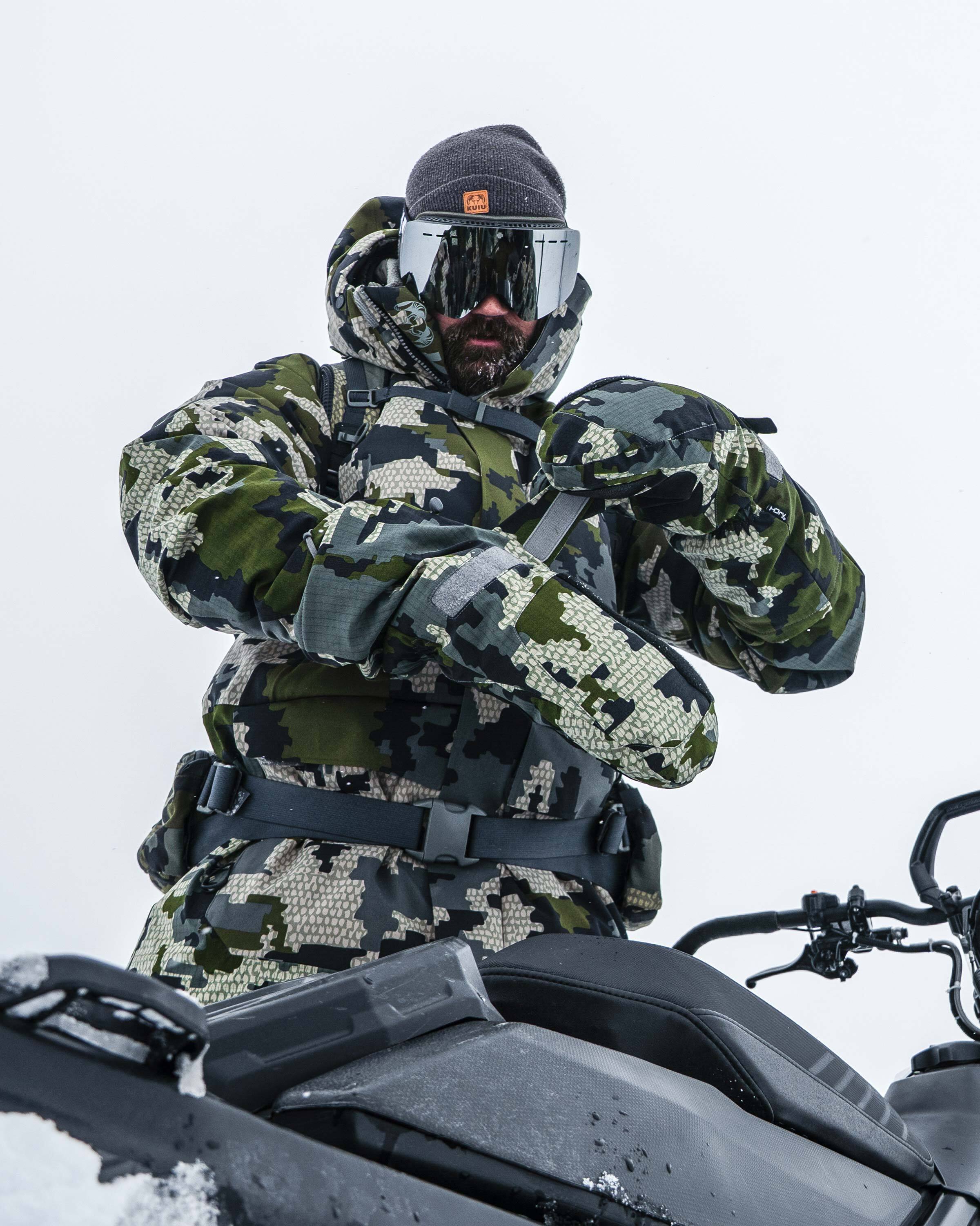 Super Down Arktuk Mitt | Verde - Image 5